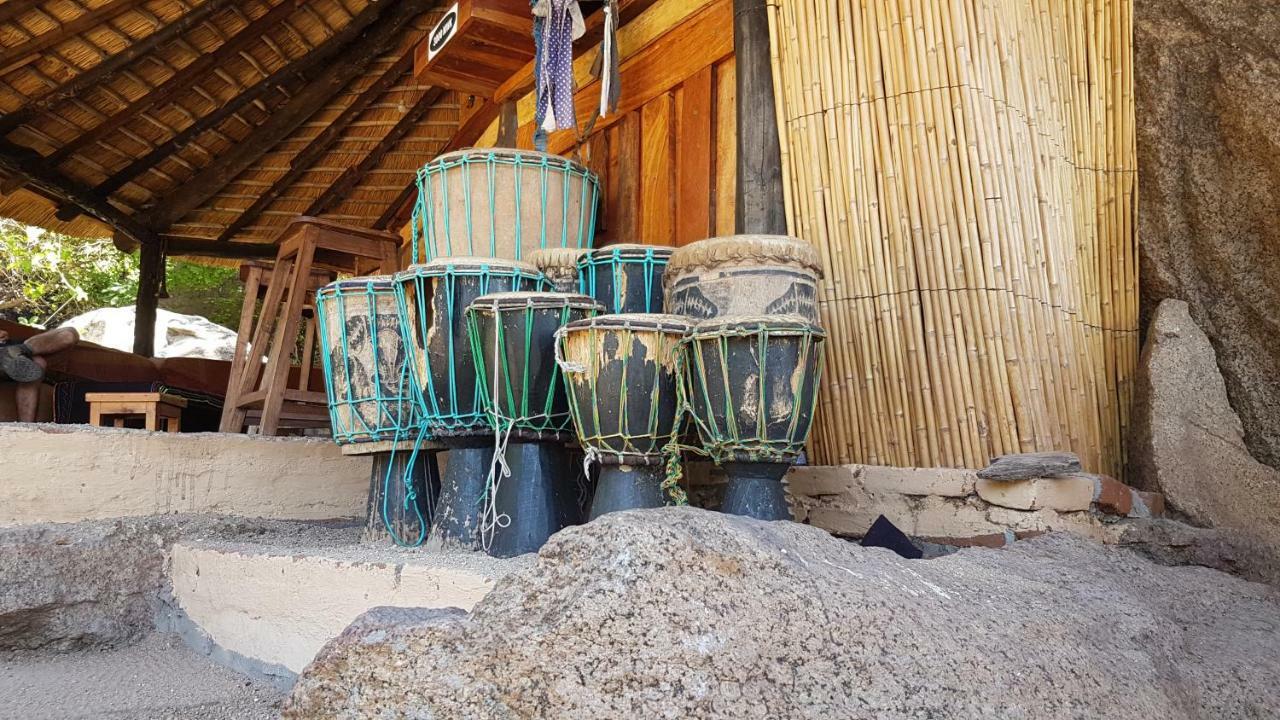 Mufasa Eco Lodge Monkey Bay エクステリア 写真