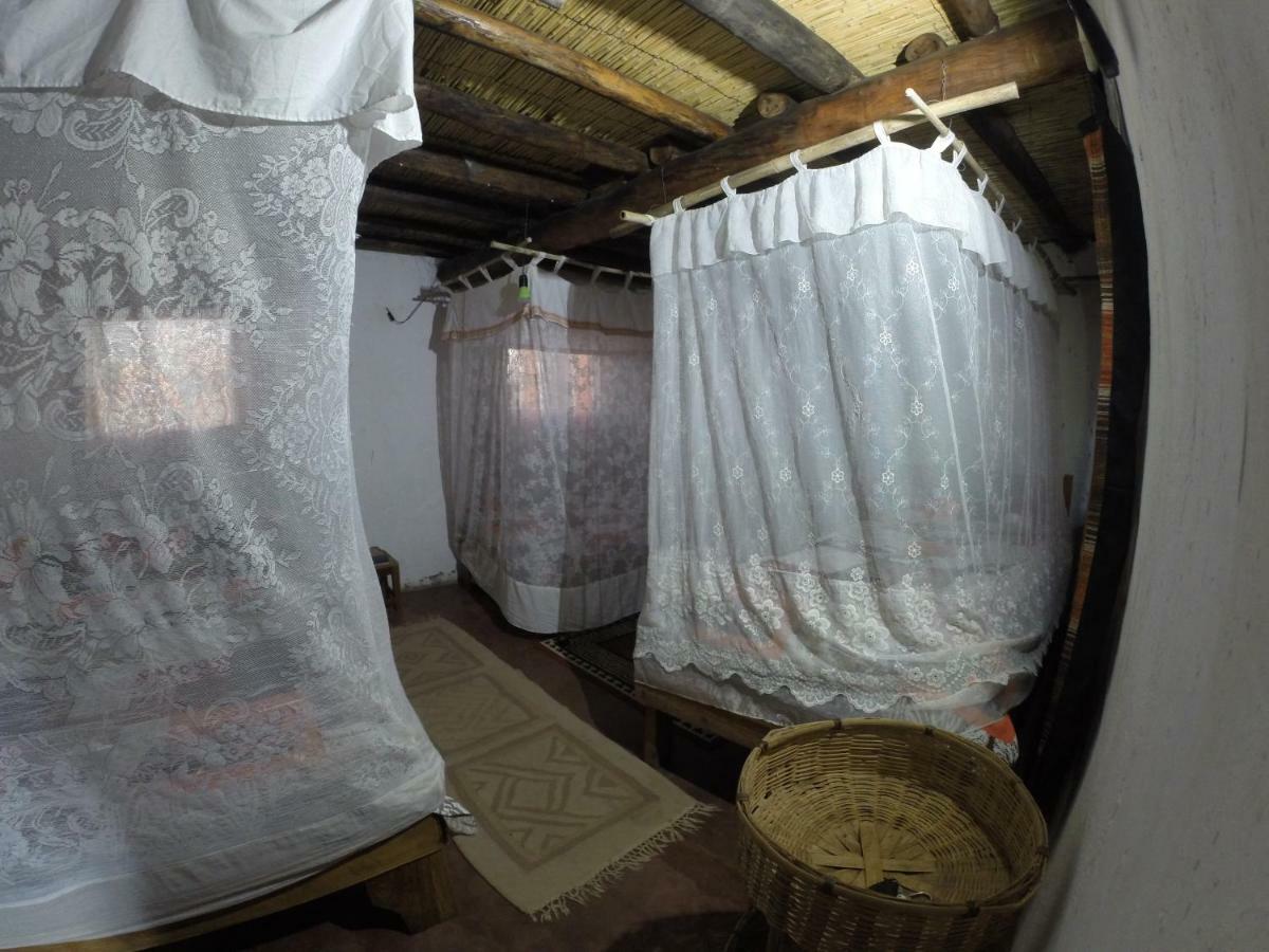 Mufasa Eco Lodge Monkey Bay エクステリア 写真